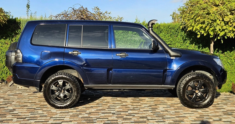 Mitsubishi Pajero cena 69900 przebieg: 196000, rok produkcji 2010 z Gdynia małe 562